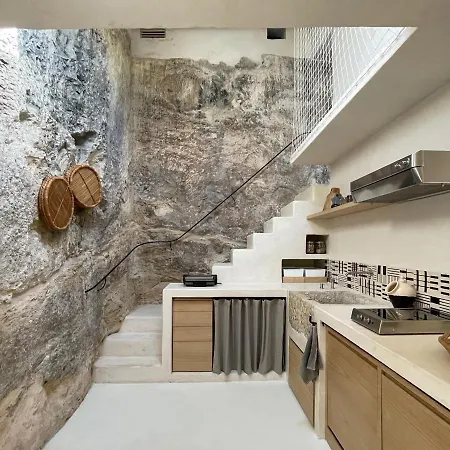 Grotta E Carrubo Holiday home *