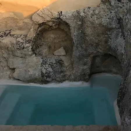 Grotta E Carrubo Scicli